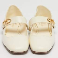 مملوكة مسبقًا حذاء باليرينا فلات فالنتينو جلد لامع أحمر بشعار V بمشبك ماري جين مقاس 42