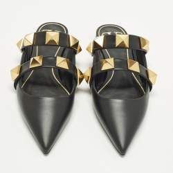 مملوكة مسبقًا Valentino Roman Stud Size 37 Black Leather Flat Mules
