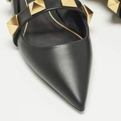 مملوكة مسبقًا Valentino Roman Stud Size 37 Black Leather Flat Mules