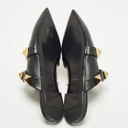 مملوكة مسبقًا Valentino Roman Stud Size 37 Black Leather Flat Mules