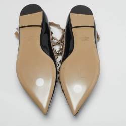 مملوكة مسبقًا Valentino Rockstud Size 37 Black/Beige Leather and Patent Leather Ballet Flats