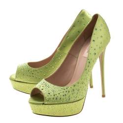 Pre Owned Valentino Pop Apple Green Crystal Embellished Satin Peep Toe Platform Pumps Size 40