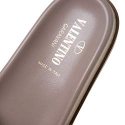 Pre Owned Valentino Beige Mink Fur Rockstud Flat Slides Size 38