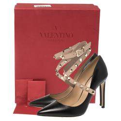 مملوكة مسبقًا Valentino Black/Beige Leather Rockstud Ankle Wrap Pointed Toe Pumps Size 36.5