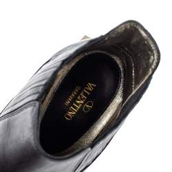 Pre Owned Valentino Black Leather Studded Pointed Toe Booties Size 38.5