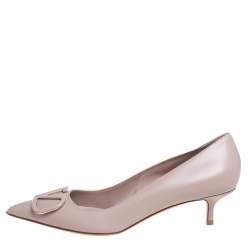 Pre Owned Valentino Nude Leather V Logo Pumps Size 39.5