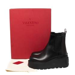 مملوكة مسبقًا Valentino Black Leather Uniqueform Ankle Length Boots Size 40
