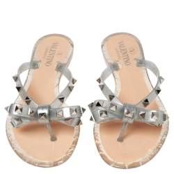 مملوكة مسبقًا صندل فلات بإصبع فالنتينو جيلي ميتالك رصاصي مزين فيونكة مرصع روكستد مقاس 36