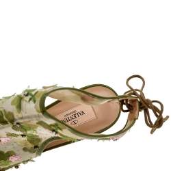 Pre Owned حذاء بوت كاحل فالنتينو حواف شبكة وجلد لامع أخضر مزخرف زهور مقدمة مفتوحة مقاس 39.5