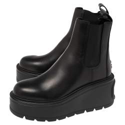 مملوكة مسبقًا Valentino Dark Brown Leather Uniqueform Chelsea Boots Size 38