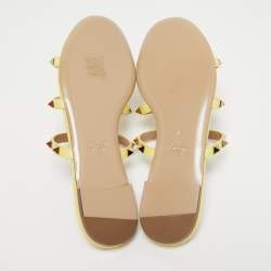 Pre Owned Valentino Light Yellow Leather Rockstud Flat Slides Size 37