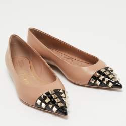 Pre Owned Valentino Beige/Black Leather and Patent Rockstud Ballet Flats Size 37