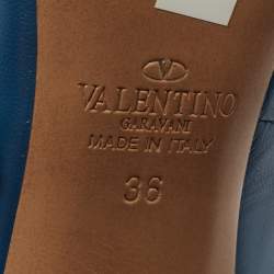 Pre Owned Valentino Blue Leather Love Latch Pumps Size 36