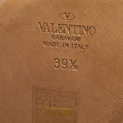 Pre Owned Valentino Beige Leather Rockstud Ankle Boots Size 39.5
