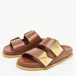 Pre Owned Valentino Brown Leather Roman Stud Flat Slides Size 36