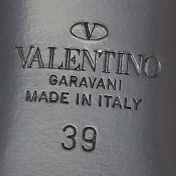 Pre Owned Valentino Black Leather Gladiator Sandals Size 39