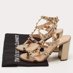 Pre Owned Valentino Metallic Leather Rockstud Ankle Strap Sandals Size 35