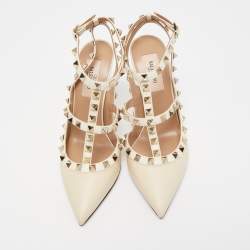 مملوكة مسبقًا Valentino Cream Leather Rockstud Ankle Strap Pumps Size 36.5