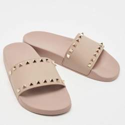 Pre Owned Valentino Green Rubber Rockstud Flat Slides Size 40