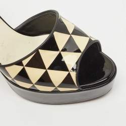 Pre Owned Valentino Black/Cream Patent Leather Platform Ankle Sandals Size 39