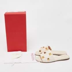 Pre Owned Valentino White Leather Roman Stud Flat Slides Size 37
