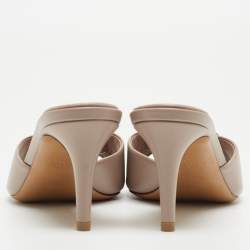 Pre Owned Valentino Beige Leather Escape VLogo Slide Sandals Size 38