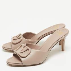 Pre Owned Valentino Beige Leather Escape VLogo Slide Sandals Size 38
