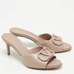 Pre Owned Valentino Beige Leather Escape VLogo Slide Sandals Size 38