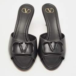 Pre Owned Valentino Black Leather Escape VLogo Slide Sandals Size 39