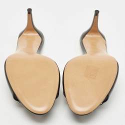 Pre Owned Valentino Black Leather Escape VLogo Slide Sandals Size 39