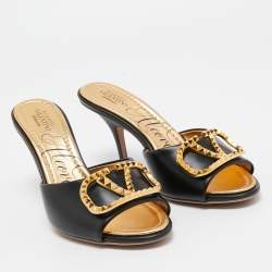 Pre Owned Valentino Black Leather Rockstud  Mules Size 37