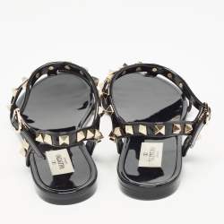 Pre Owned Valentino Black Rubber Rockstud Flat Sandals Size 39