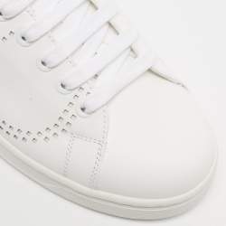 Pre Owned Valentino White Leather Rockstud Low Top Sneakers Size 39.5