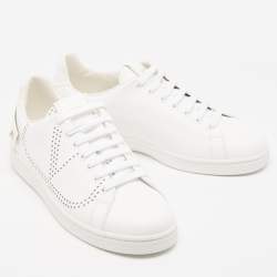 Pre Owned Valentino White Leather Backnet Rockstud Low Top Sneakers Size 39.5