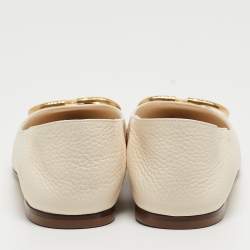 Pre Owned حذاء باليرينا فلات فالنتينو جلد عاجي بالشعار مقاس 37