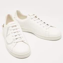 Pre Owned Valentino White Leather Rockstud Low Top Sneakers Size 39