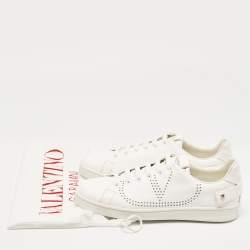 Pre Owned Valentino White Leather Rockstud Low Top Sneakers Size 39