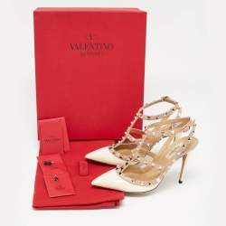 Pre Owned Valentino Beige/Cream Patent Leather Rockstud Pumps Size  37