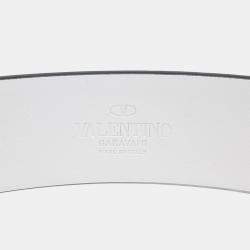 مملوكة مسبقًا حزام فالنتينو بإبزيم V جلد أبيض