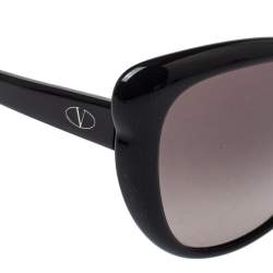 Pre Owned Valentino Black V634S Cat Eye Sunglasses