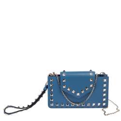 Pre Owned Valentino Blue Leather Rockstud Chain Phone Case