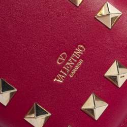 Pre Owned Valentino Fuchsia Leather Rockstud iPhone 5/5S Case