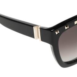 Pre Owned Valentino Black Rockstud V675S Wayfarer Gradient Sunglasses