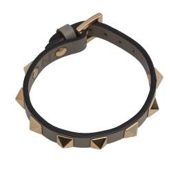 مملوكة مسبقًا Valentino Grey Leather Rockstud Detail Wrap Bracelet