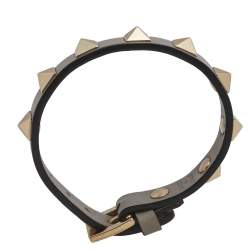 مملوكة مسبقًا Valentino Grey Leather Rockstud Detail Wrap Bracelet