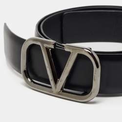 Pre Owned Valentino Black Leather VLogo Reversible Belt 85CM