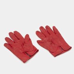 Pre Owned Valentino Red Leather Rockstud Rouge Gloves Size 6.5
