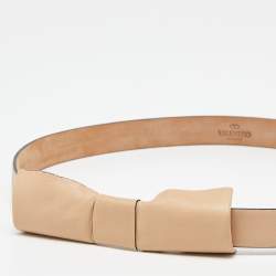مملوكة مسبقًا Valentino Beige Leather Bow Waist Belt 70CM