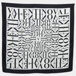 Pre Owned Valentino White/Black Signature Print Silk Square Scarf