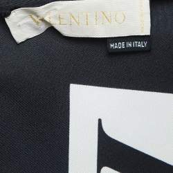 Pre Owned Valentino White/Black Signature Print Silk Square Scarf